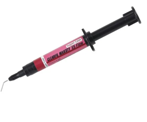 Clearfil Majesty ES Flow Super LOW 3,2 гр колір А2.Kuraray Японія