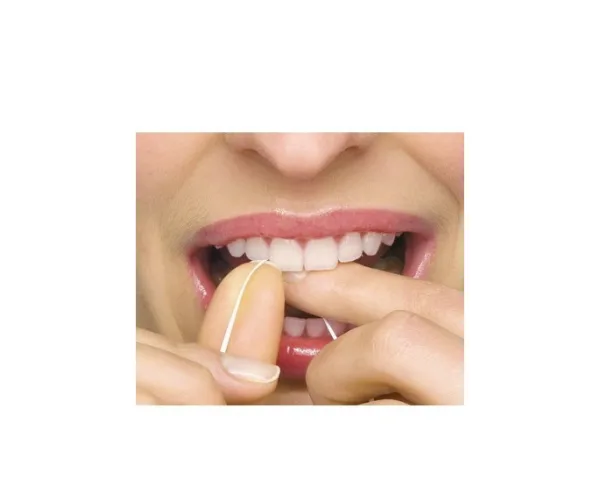 Нитка міжзубна вощеная з м'ятним смаком Curaprox DF 834 Dental Floss